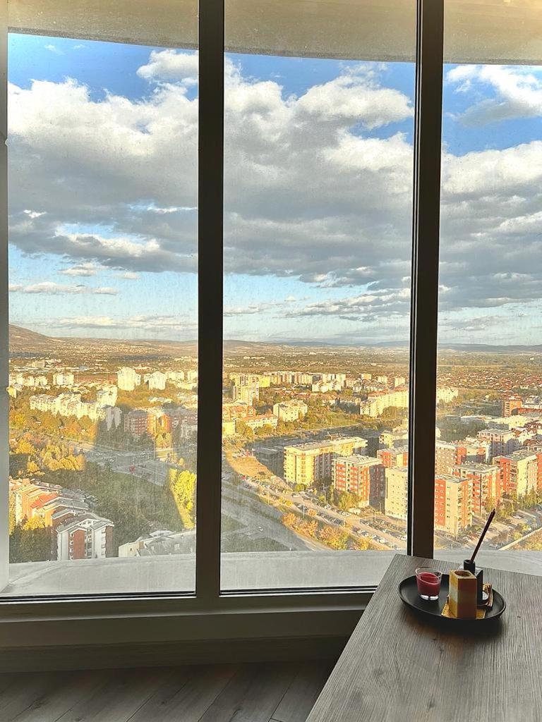 Alfred Sky Smart Apartment 29Th Spa Included سكوبجي المظهر الخارجي الصورة